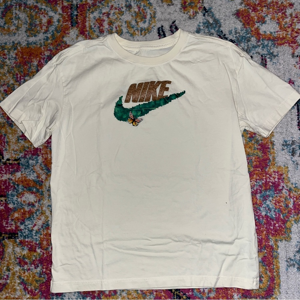 Nike yellow tshirt with cork and 3D textures
